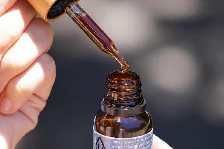 How to identify expired CBD oil